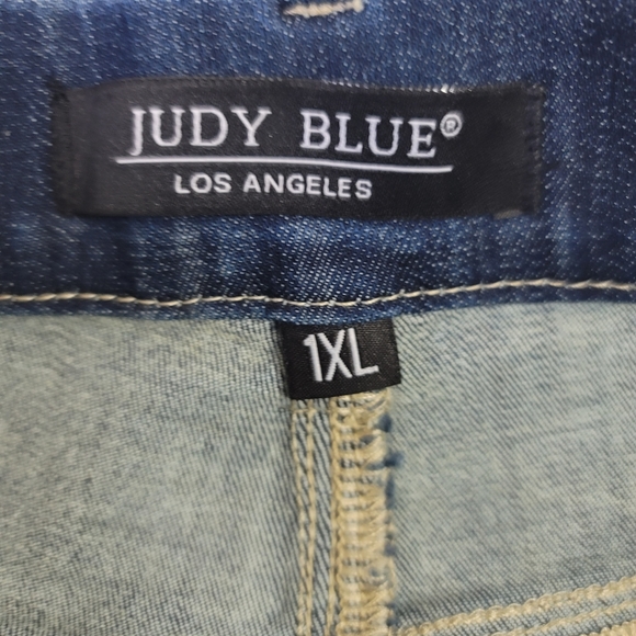 JUDY BLUE Pull-on Short Women's Size 1XL Dark Wash Denim - Picture 13 of 15
